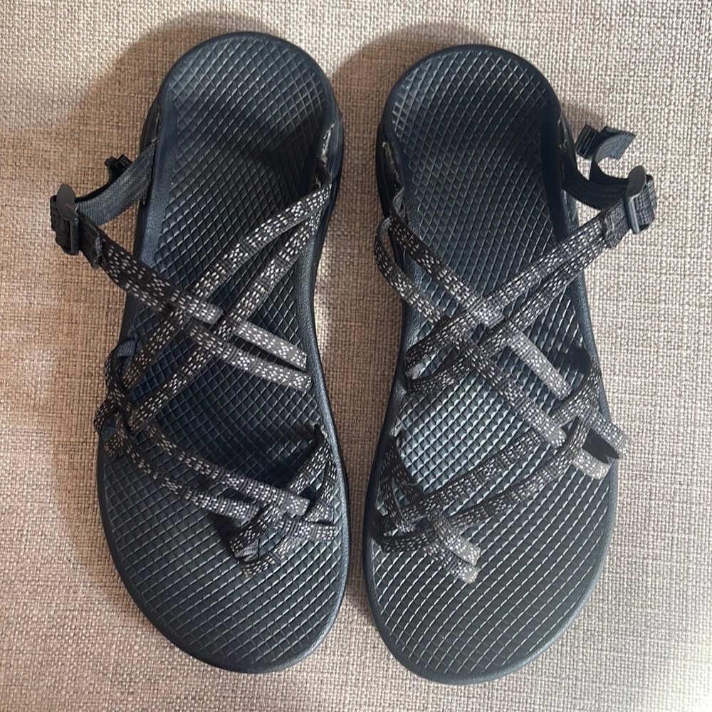 Chaco Zong X Ecotread Womens Sandals Size 8 black xoxo color